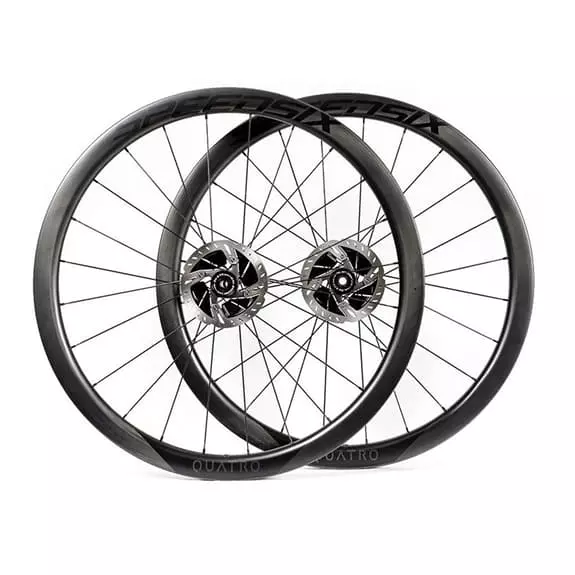 Paire De Roues SpeedSix Quatro 40 Disc Tubeless Ready 3 Paire De Roues SpeedSix Quatro 40 Disc Tubeless Ready