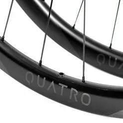 Paire De Roues SpeedSix Quatro 40 Disc Tubeless Ready 12 Paire De Roues SpeedSix Quatro 40 Disc Tubeless Ready -Plateaux Vélo populaire boutique spe rodqc40b01 005